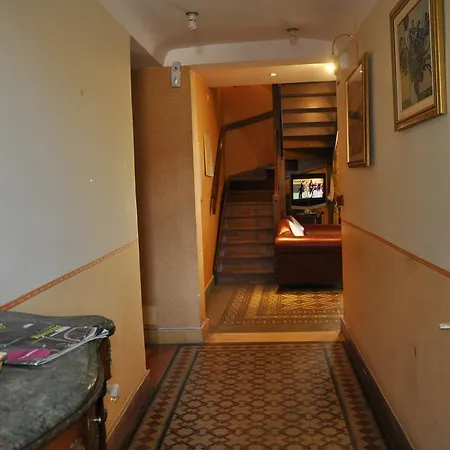 De Curtis 3 Stelle Guest house